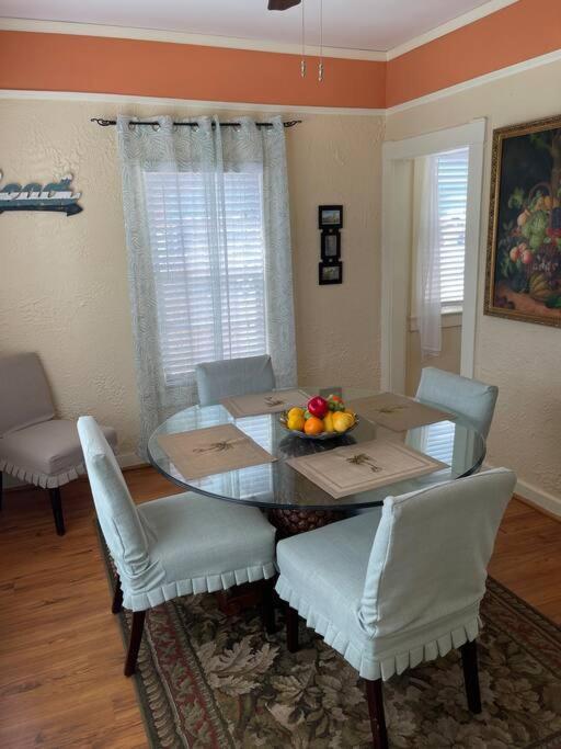 2 Bedroom Downtown West Palm Close To Apartment West Palm Beach
