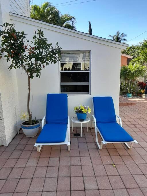 2 Bedroom Downtown West Palm Close To West Palm Beach